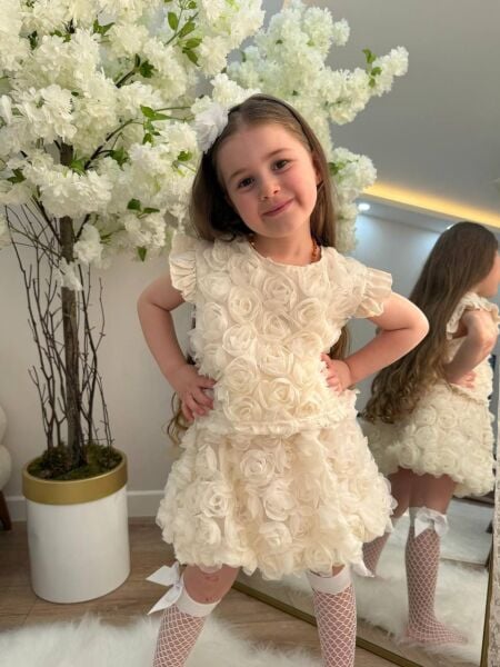 GÜL DETAYLI KIZ TAKIM